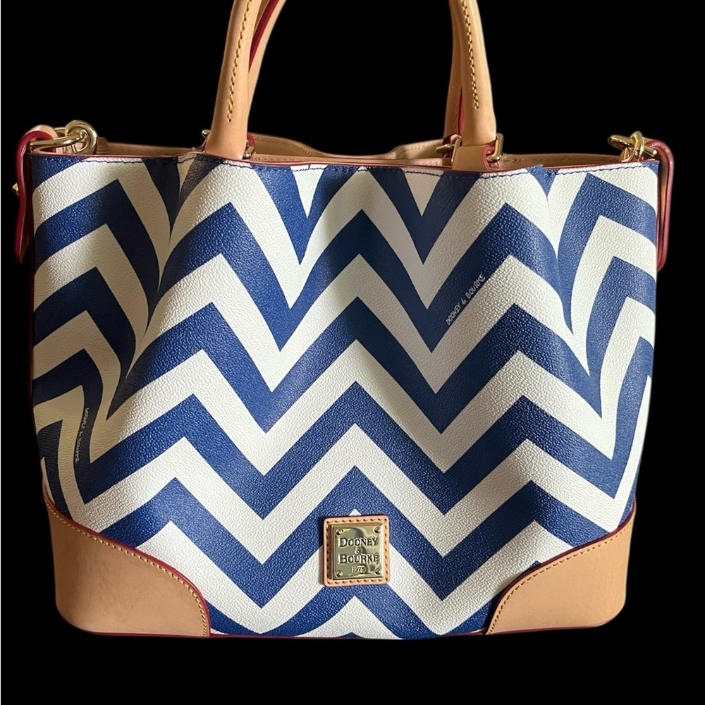 Dooney & Bourke Blue and White Chevron Brenna New without tags